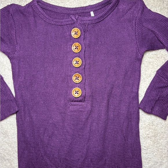 Posh Peanut Violet Waffle Knit Long Sleeve Baby Romper - Picture 3 of 10